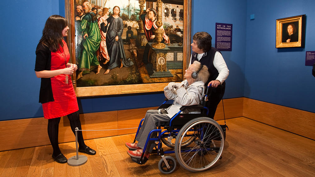 Wheelchair access in The King's Gallery