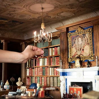 Queen Mary's Dolls' House