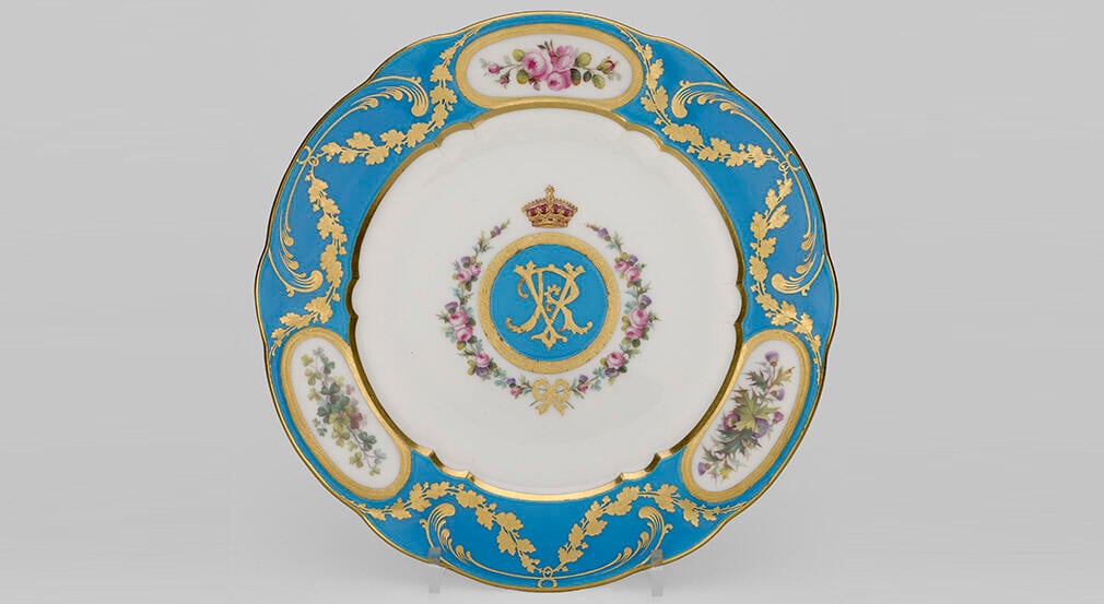 Minton dessert plate