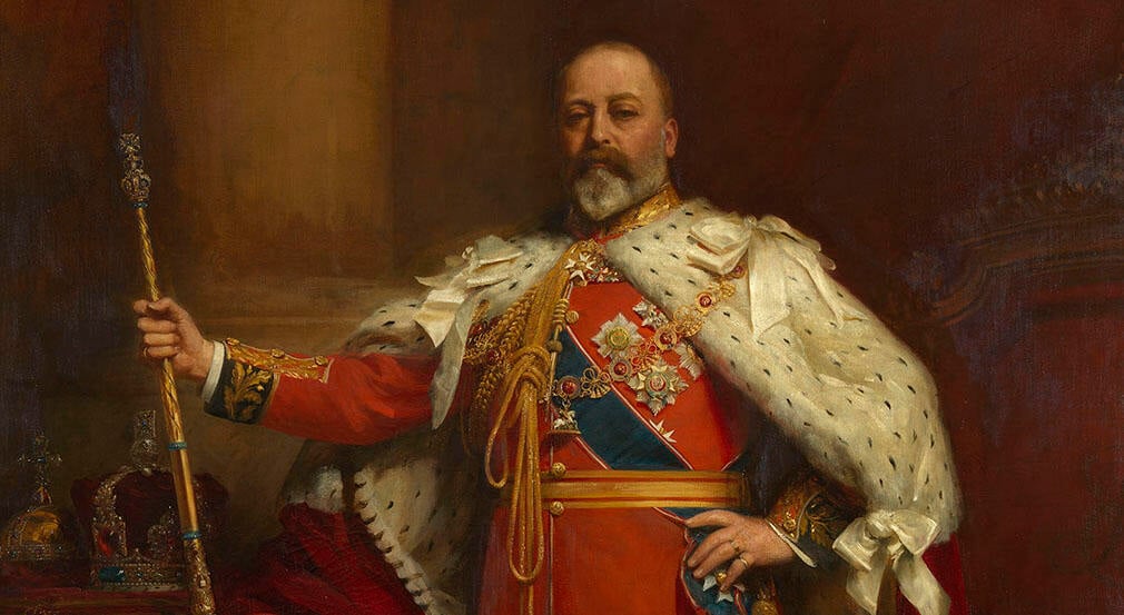 Edward VII standing wearing robes